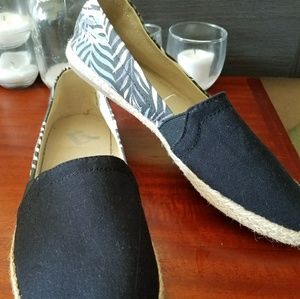 🌴Report tropical print espadrille